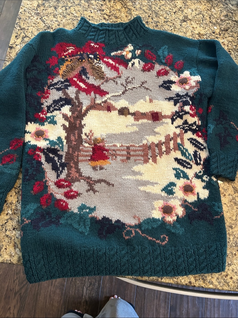 1990’s John Henry Sz S Green Crewneck Sweater with Winter Scenic Intarsia